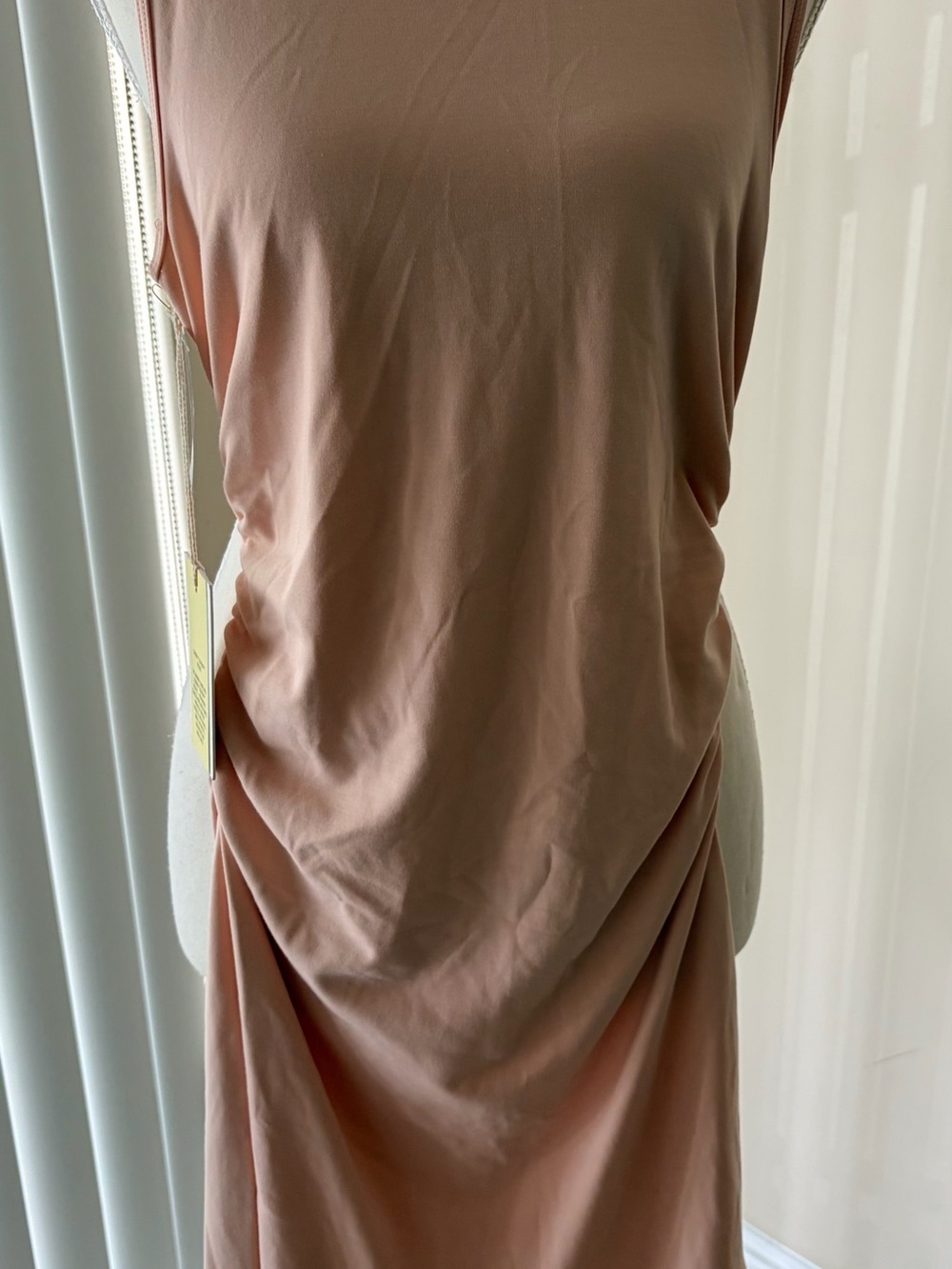 Aritzia Wilfred-Sleeveless Pink Ruffle Hem Midi Dress - Picture 4 of 11